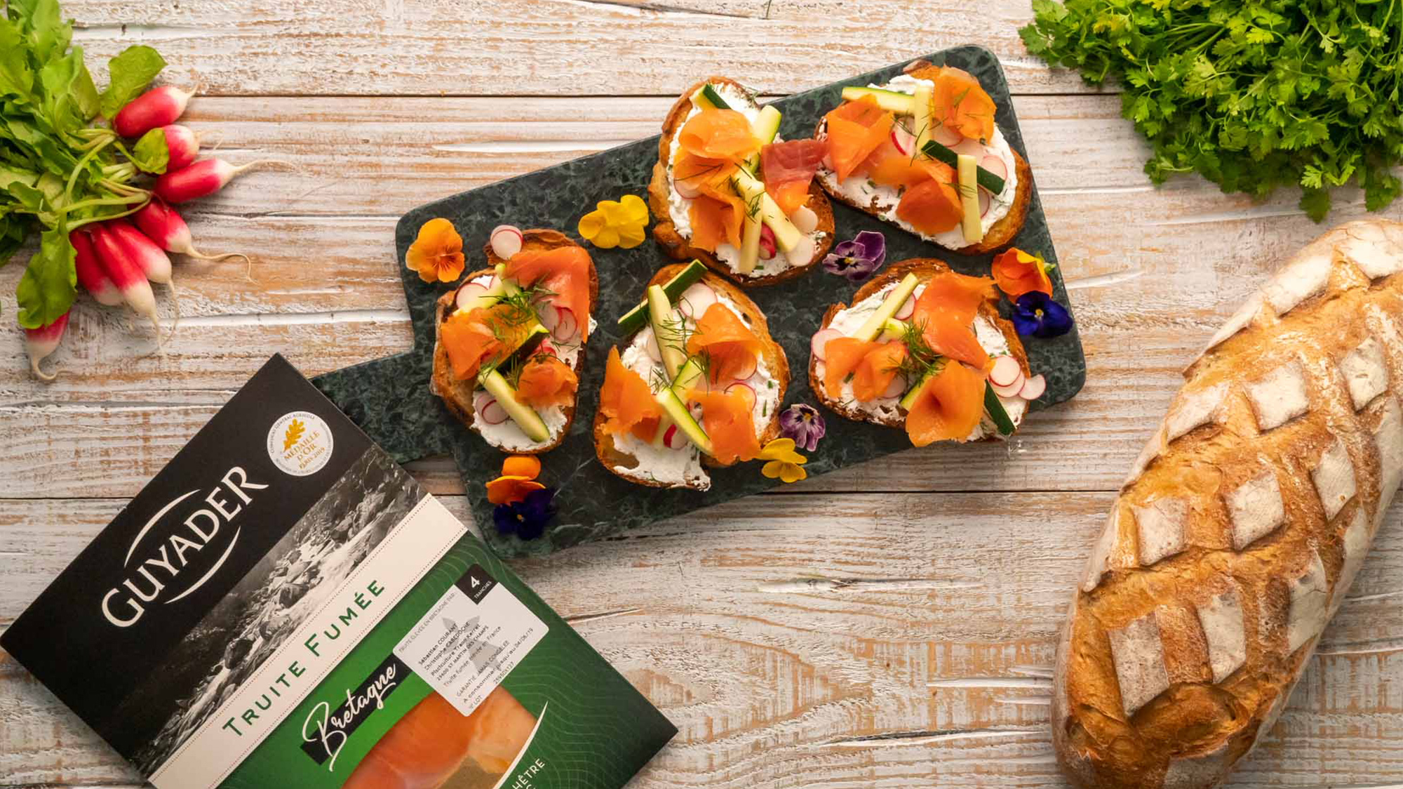 Guyader - Recette bruschetta truite fumée et chèvre frais